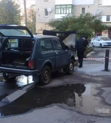 Знаходиться у важкому стані: на Вінниччині підірвали автівку поліцейського