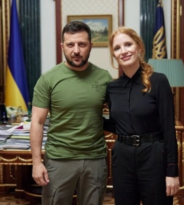 Джессіка Честейн розповіла, про що розмовляла із Зеленським