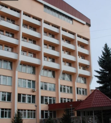 У Дніпрі пропонують в оренду поліклініку, навчальний корпус та шматок даху