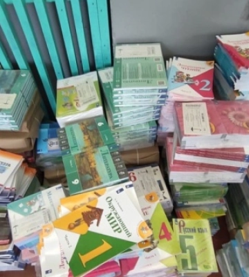 Из школы на деоккупированной Харьковщине изъяли сотни российских учебников