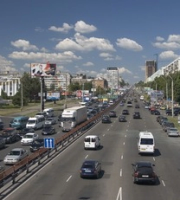 Не доброе утро: в Киеве из-за масштабной аварии парализовано движение, видео