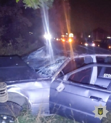 Внаслідок перекидання BMW поблизу Чернівців загинула 15-річна дівчина