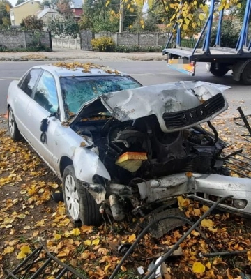 У Луцьку водій за кермом Audi на швидкості збив велосипедиста