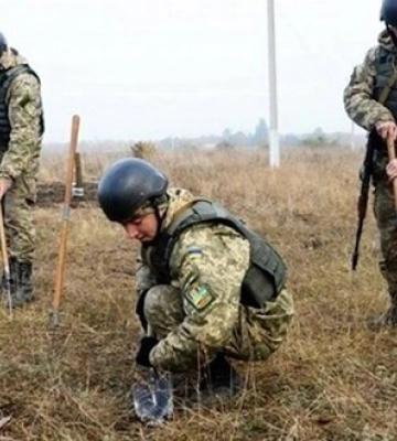 Жителів Київщини попереджають про вибухи: тривають навчання саперів