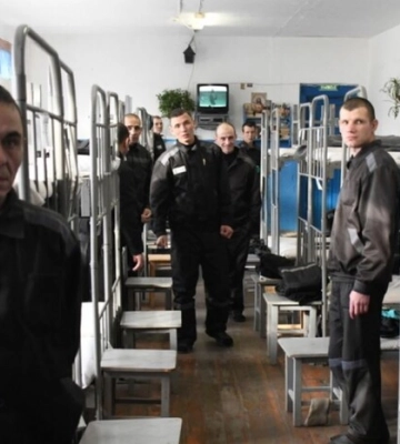 «Вагнерівці» розстрілюють завербованих зеків, які відмовляються воювати