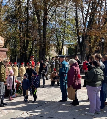 У Волновасі відкрили бюст командира батальйону бойовиків «Вохи»