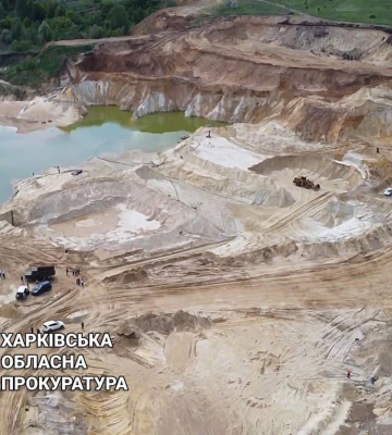 Незаконний видобуток піску під Харковом на млрд грн: справу передали до суду