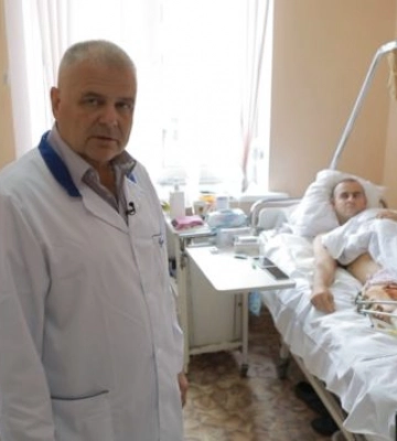 Головний ворог наших поранених – інфекція. Історії бійців, за життя яких борються лікарі