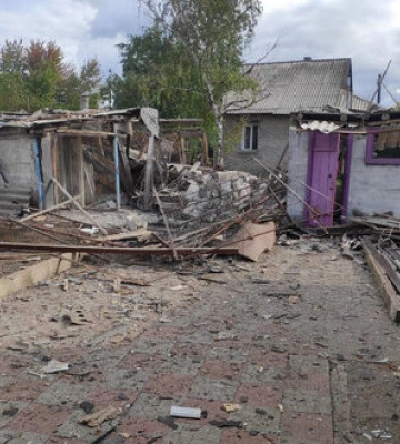 Доба на Донеччині: росіяни артилерією та з &quot;Градів&quot; обстріляли 11 населених пунктів. Є загиблі та поранені. ФОТОрепортаж