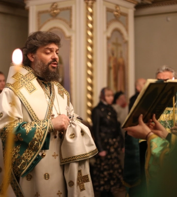 Львовский митрополит УПЦ призвал усилить молитву за народ и защитников Украины