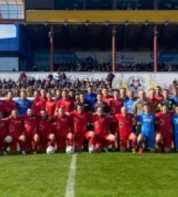 На луцькому Авангарді відбувся благодійний матч із зірковими футболістами