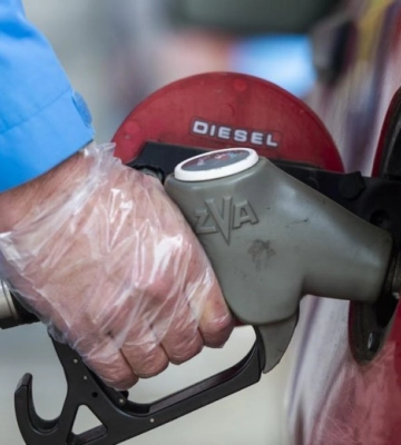 Українці стали менше купувати дизельних авто
