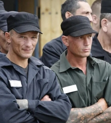 Росіяни привезли на Донбас 500 кримінальних злочинців для підкріплення армії рф