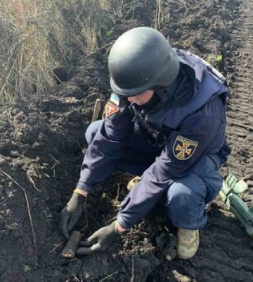 За сутки на Харьковщине уничтожили больше 1000 взрывоопасных предметов