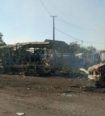Під Херсоном під обстріл потрапив автобус з цивільними, є загиблі та поранені