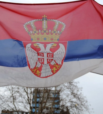 Сербия временно закрыла посольство в Украине