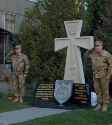 У Києві відкрили пам’ятний знак загиблим жителям-добровольцям