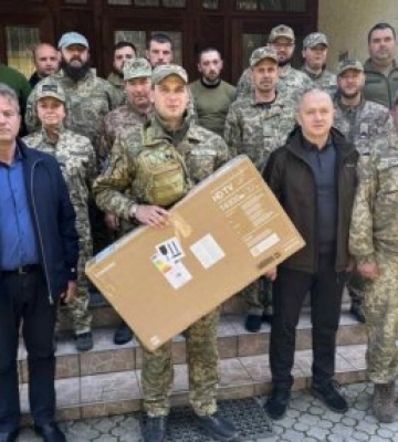 У Рахові вручили подарунки для військових (ФОТО)