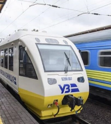 «Укрзалізниця» запровадила безлімітні поїздки: як придбати абонемент