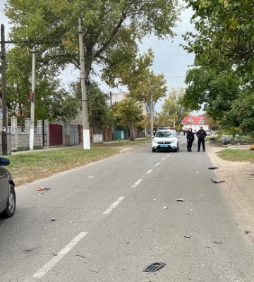 На Одещині водій мопеду потрапив під колеса автівки