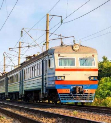 Приміські поїзди завтра рухатимуться до Запоріжжя та Нікополя зі змінами