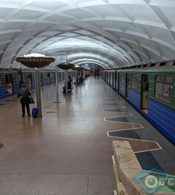 В Харькове после взрывов остановилось метро: движение восстановили (обновлено)