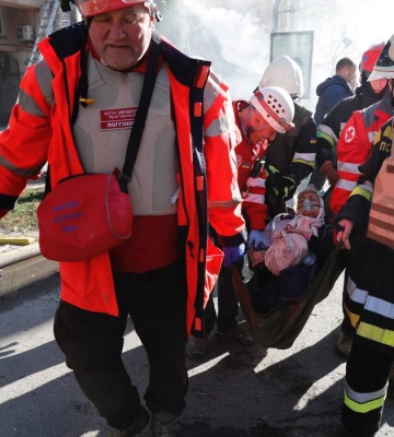 У Києві від обстрілу загинула молода пара: дружина очікувала на дитину
