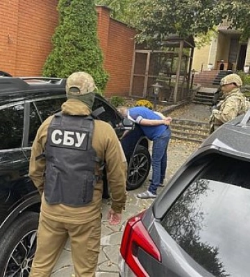 Чиновники брали взятку за предоставление места для захоронения на кладбищах Днепра