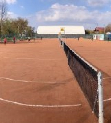 У Тячеві відбувся другий тур змагань з тенісу «Тато, мама, я - тенісна сім‘я!»
