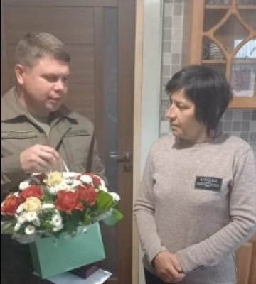 На Волині дружині загиблого на війні працівника лісгоспу вручили почесну нагороду та орден