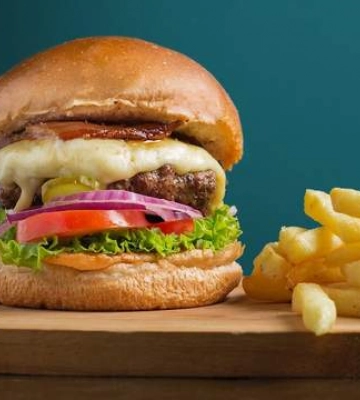 Вже поспішаєте у McDonald&#039;s: скільки треба рухатися, щоб &quot;спалити&quot; улюблене меню