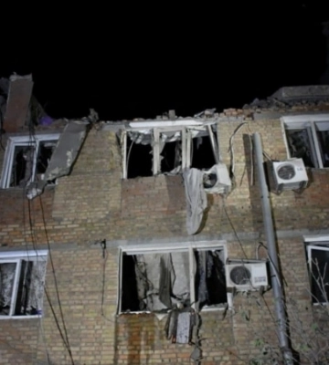 Внаслідок російського обстрілу в Миколаєві зруйнований житловий будинок