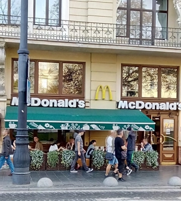 McDonald&#039;s відновив роботу чотирьох закладів у Львові (адреси)