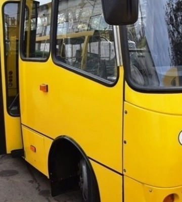 Вибухи у Дніпрі: тимчасово призупинена робота деяких автобусних маршрутів