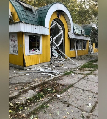 Зеленський показав наслідки нічного удару Росії по Миколаєву