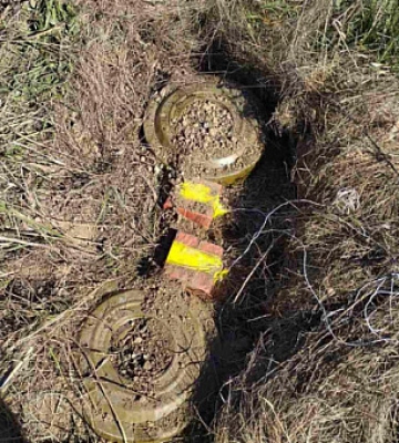 В Криворожском районе на вражеском снаряде взорвался трактор