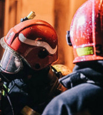 У Києві на Чоколівці при пожежі в багатоповерхівці загинула жінка