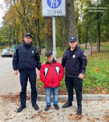Через розпусні дії біля школи затримали 60-річного львів’янина