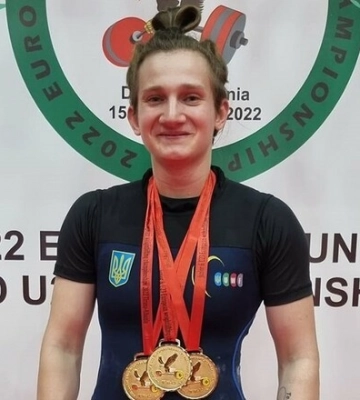 Абсолютно рекордна. Конотоп виграла ЧЄ-2022 U-23 з важкої атлетики
