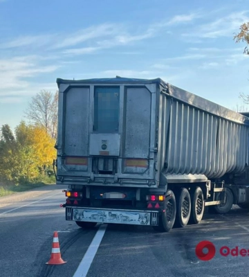 Авария на автодороге Одесса-Рени: движение транспорта усложнено