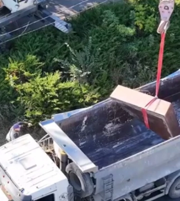 Окупанти демонтували в Маріуполі пам&#039;ятник жертвам Голодомору