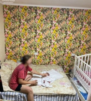 В Одесі знайшли немовля в каналізаційному люку