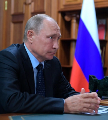 путин ввел военное положение на оккупированных территориях Украины