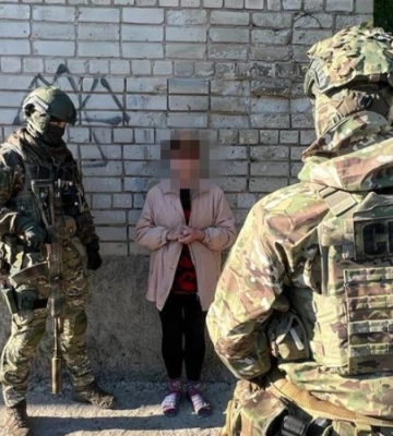 Допомагала проводити псевдореферендум на Луганщині: СБУ затримала колаборантку