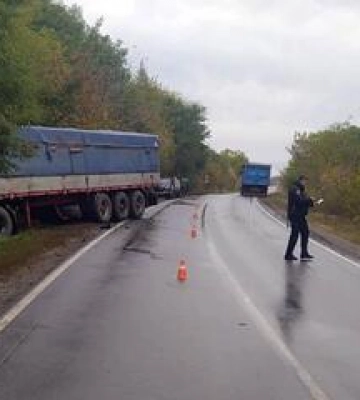 На Полтавщині зіткнулися вантажівки: загинув водій із Черкащини