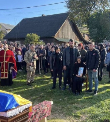 На Закарпатті загиблого бійця не дали відспівати в храмі УПЦ МП