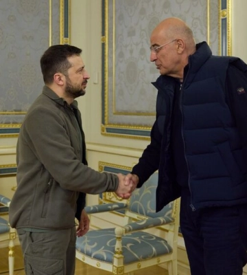 Глава МЗС Греції прибув із візитом до Києва