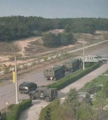 Окупанти в паніці тікають з Енергодару і вивозять награбоване