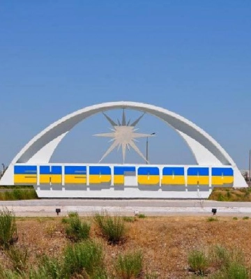 Окупанти в паніці тікають з Енергодару і вивозять награбоване