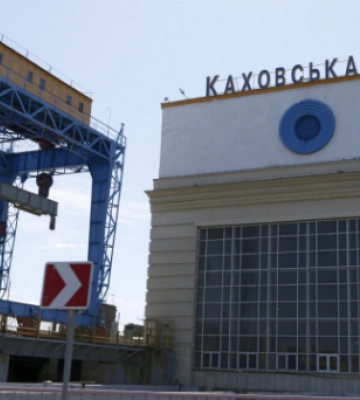 Ворог може підірвати греблю Каховської ГЕС та обстріляти Херсон, щоб звинуватити в цьому ЗСУ – експерти